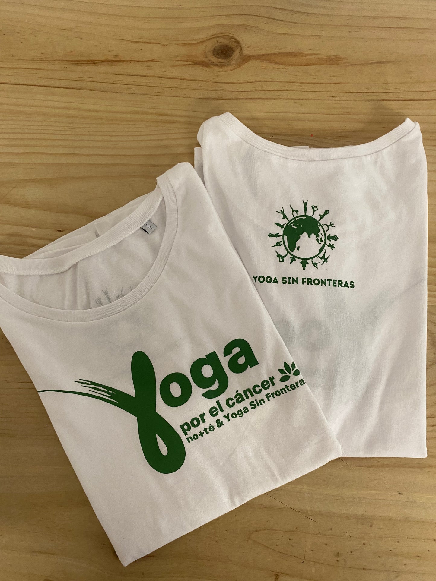 Camiseta de mujer Yoga por el cáncer